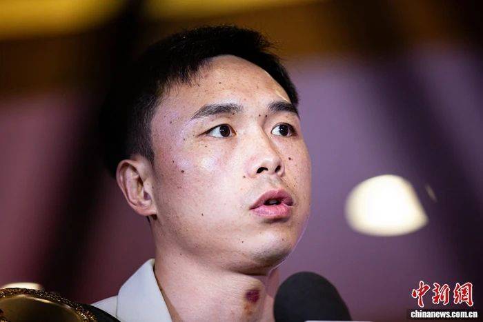 败阿雷纳斯 败阿雷纳斯